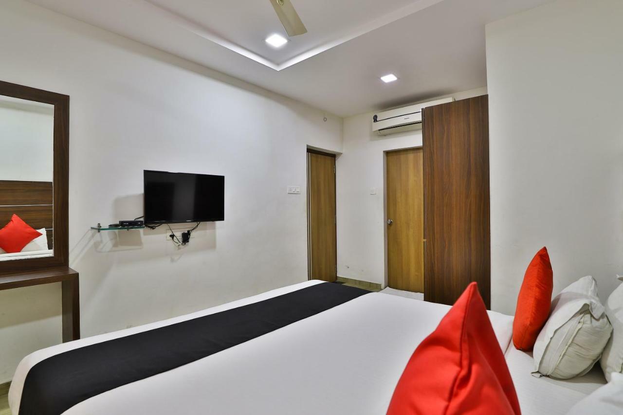 บันยัน พาราไดซ์ รีสอร์ต Hotel วาโดดารา ภายนอก รูปภาพ