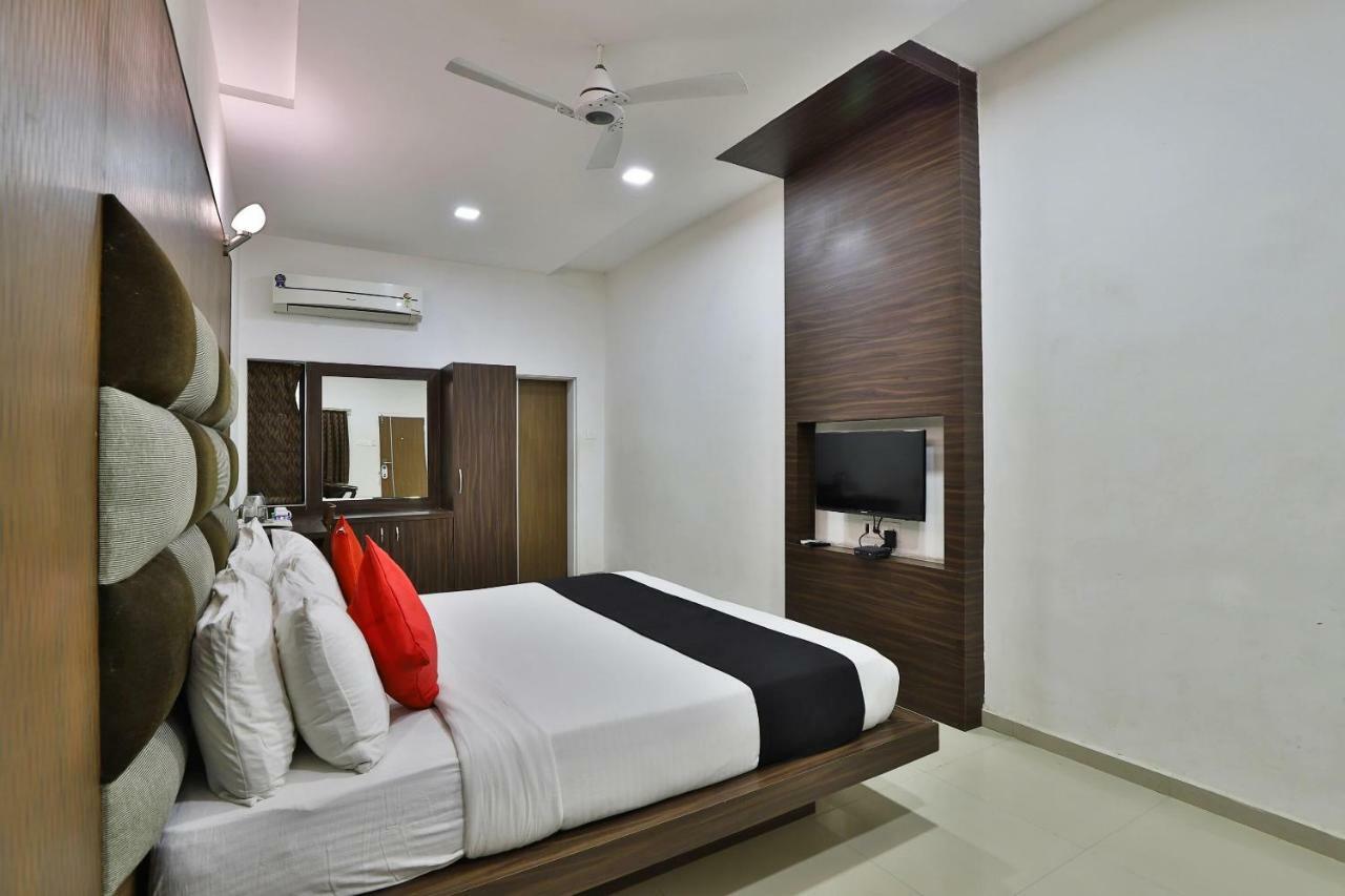 บันยัน พาราไดซ์ รีสอร์ต Hotel วาโดดารา ภายนอก รูปภาพ